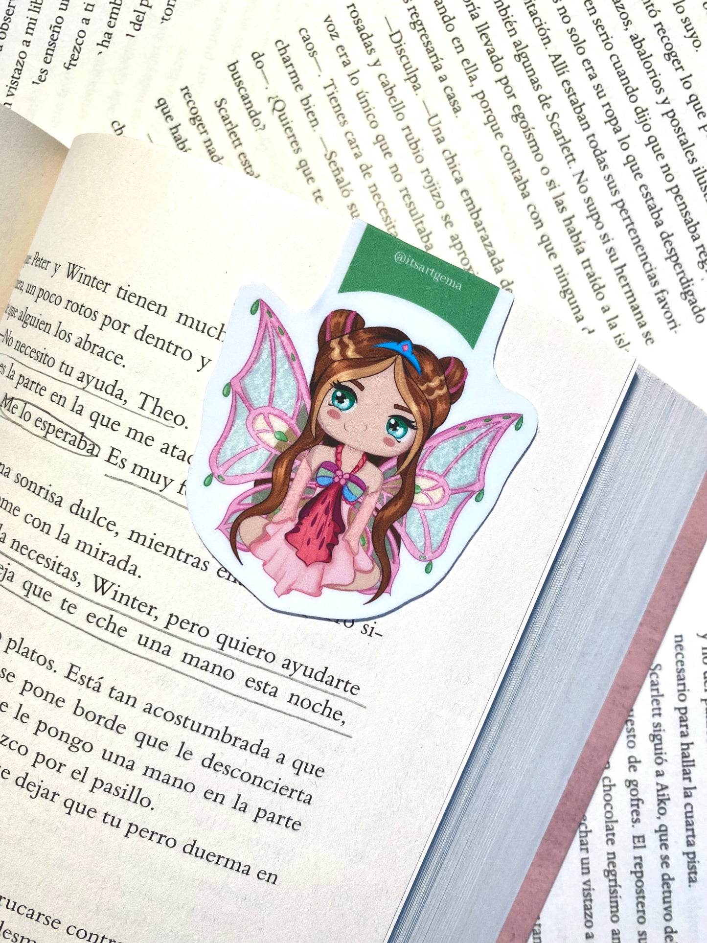 Winx Enchantix Magnetic Bookmark